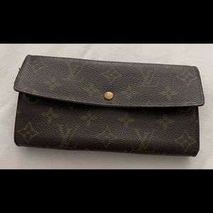 Vintage Louis Vuitton Sarah wallet